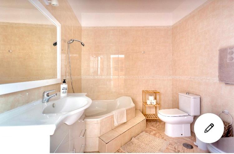 Alcalá la Real Casa Marucaヴィラ エクステリア 写真